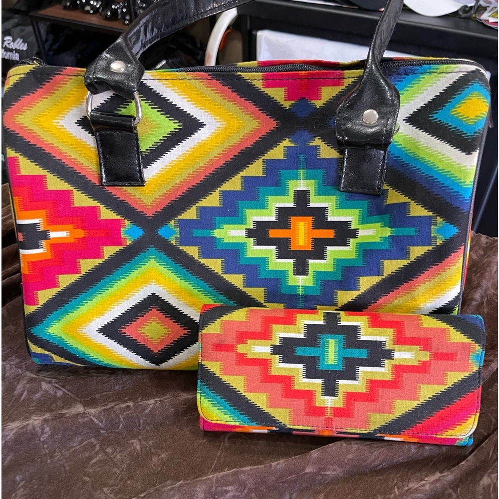 Aztec print hand bag with matching wallet